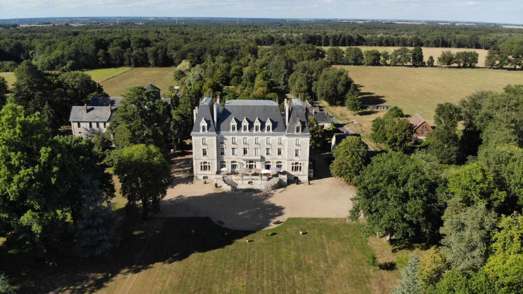Azay-le-Rideau Bed & Breakfast | Chateau du Gerfaut