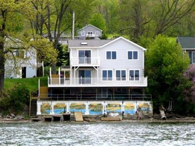 Richfield Springs Bed & Breakfast | Chateau du Lac