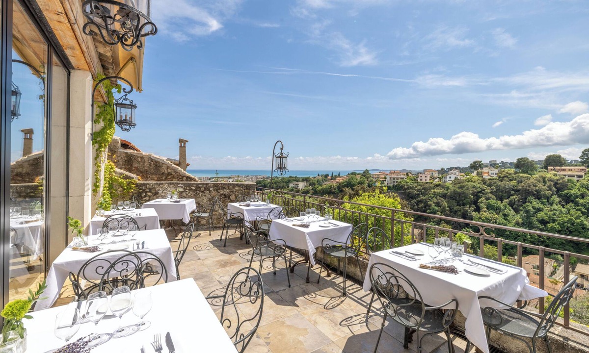 Cagnes-sur-Mer Hotel | Chateau Le Cagnard