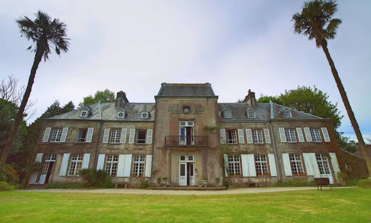 Tamerville House | Chateau Le Mont Epinguet