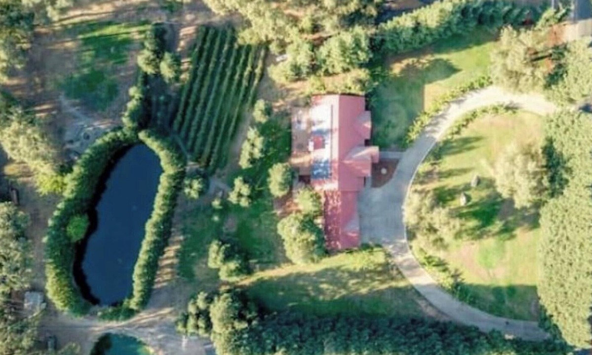 Loomis House | CHATEAU LOOMIS ~ Your European Getaway!