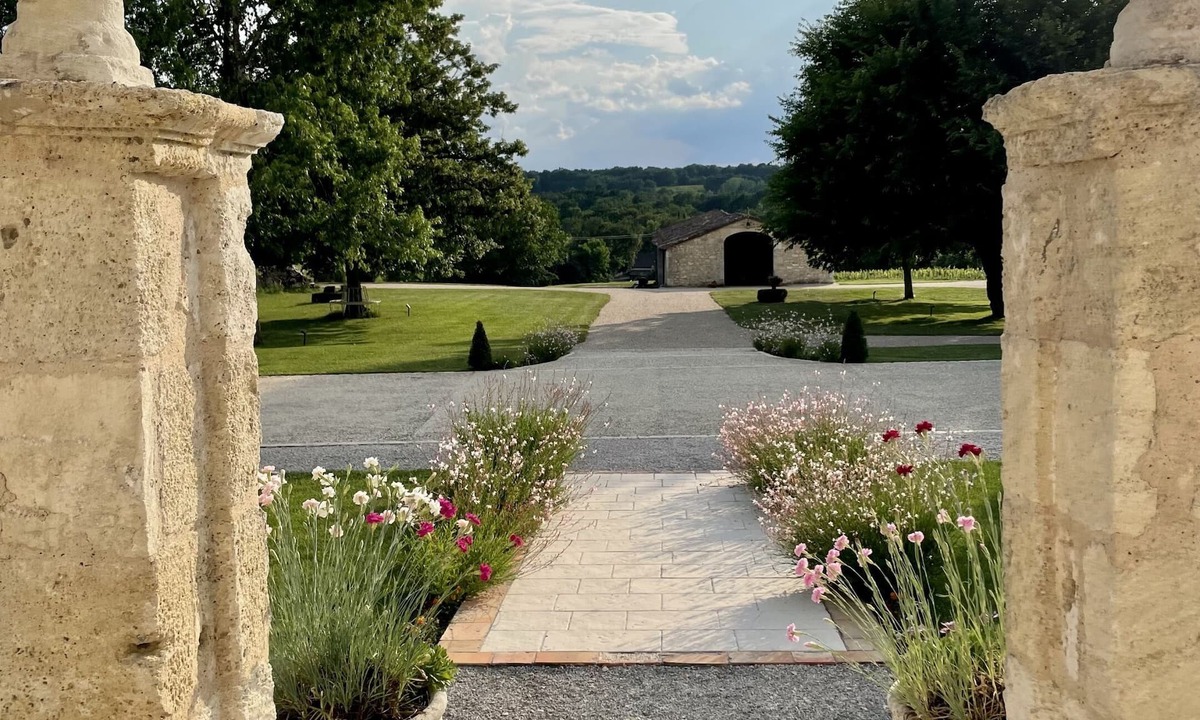 Fougueyrolles Bed & Breakfast | Chateau Masburel