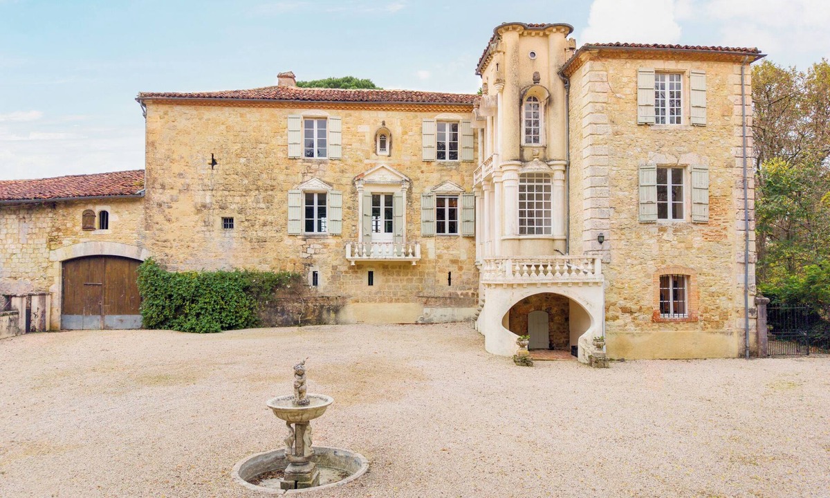 Saint-Jean-Poutge Other | Chateau nr Vic-Fezensac