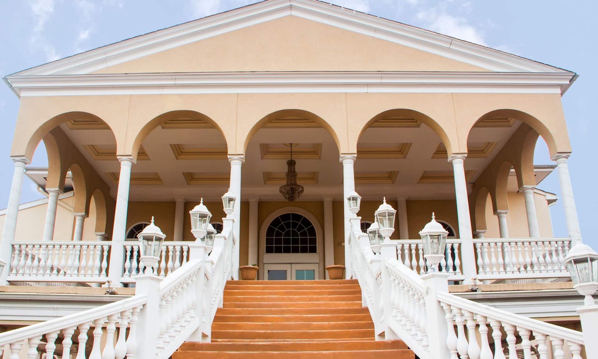 Norristown Hotel | Chateau Suites