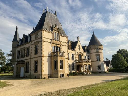 Loriges Bed & Breakfast | Chateau Tout Y Fault