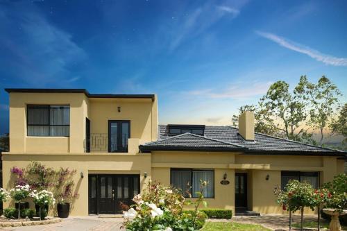 Lyndoch Villa | Chateau Yaldara House