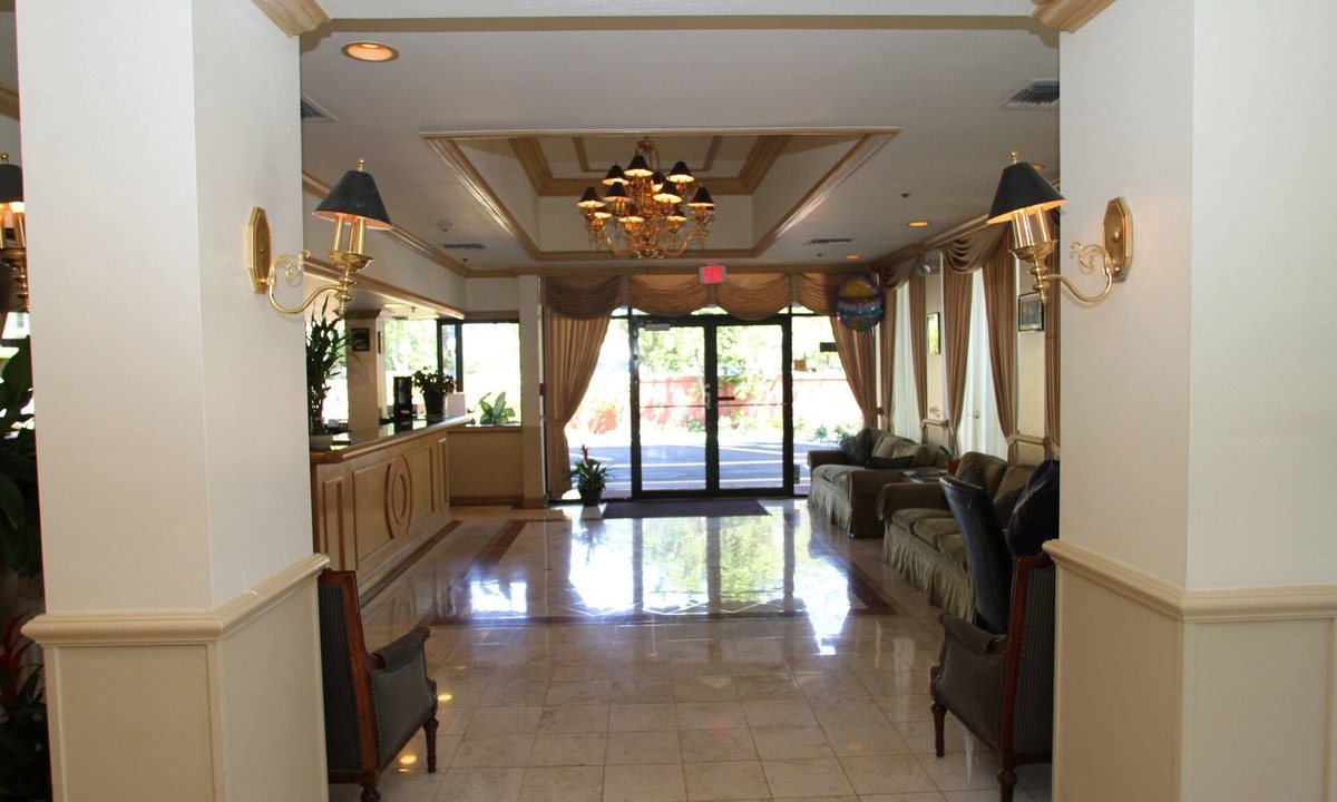 Douglas Hotel | Chateaubleau Hotel