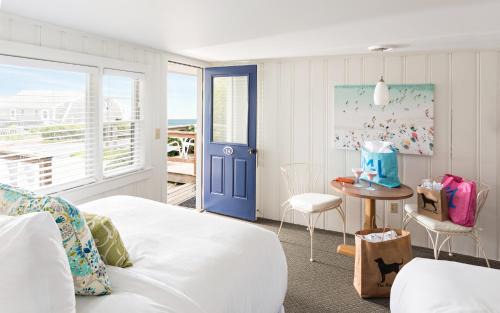 South Chatham Hotel | Chatham Tides