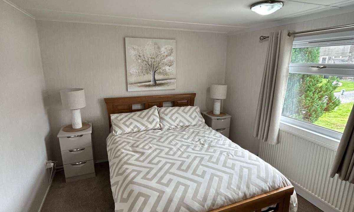 Newton Stewart Ski Chalet | Chatsworth Lodge - Creebridge