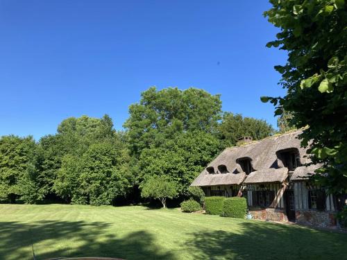 Paroisse Notre-Dame-des-Vallons House | Chaumière de famille