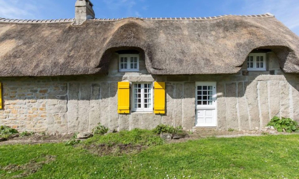 Tregunc House | Chaumiere Natelliou by Interhome