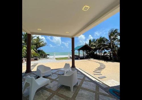 Marang House | Che Beach House