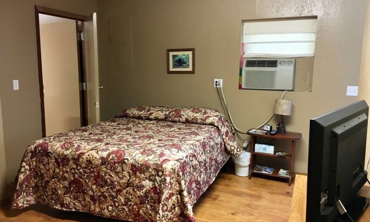 Norfork Cabin | Cheap, Clean, & Comfortable!