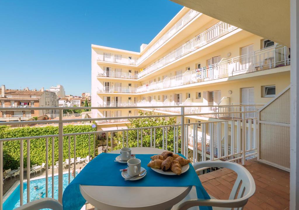 Pineda de Mar Hotel | Checkin Pineda