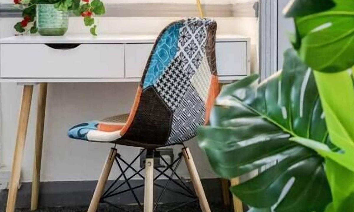 Harlington House | Cheerful 2-bedroom maisonette with free parking