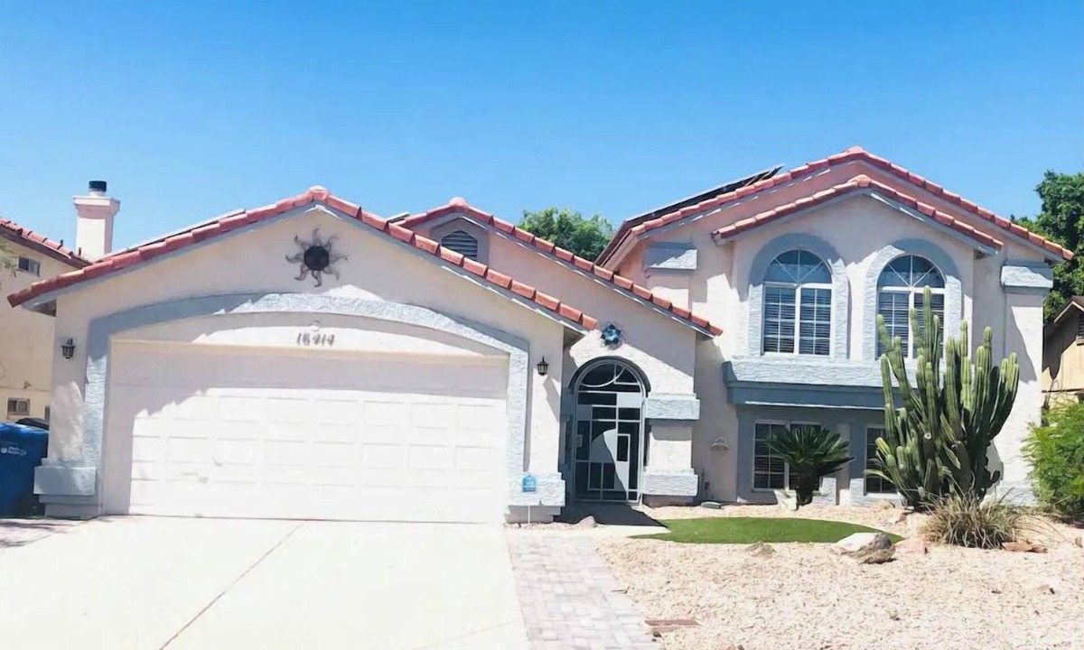 Pecos West House | Cheerful 4 bed3 ba home with pool heated