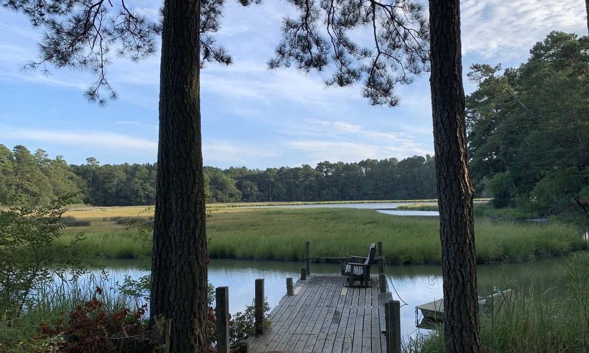 Machipongo House | Cheerful Creekside Home with Dock