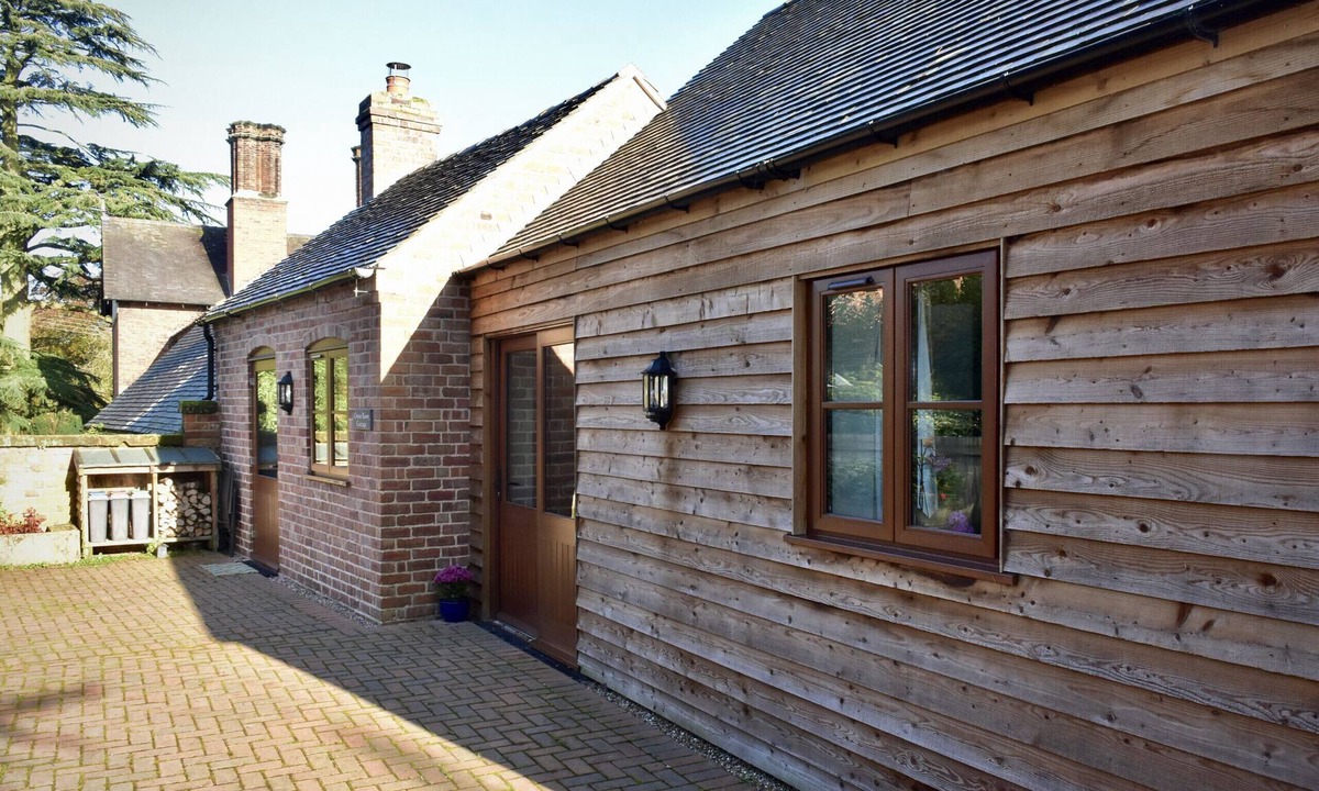 Wollerton Cottage | Cheese Room Cottage