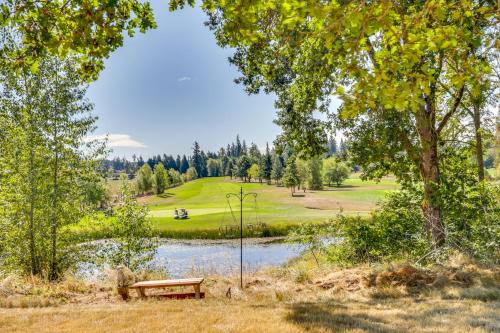Centralia - Chehalis House | Chehalis Getaway with Golf Course View and Fire Pit!