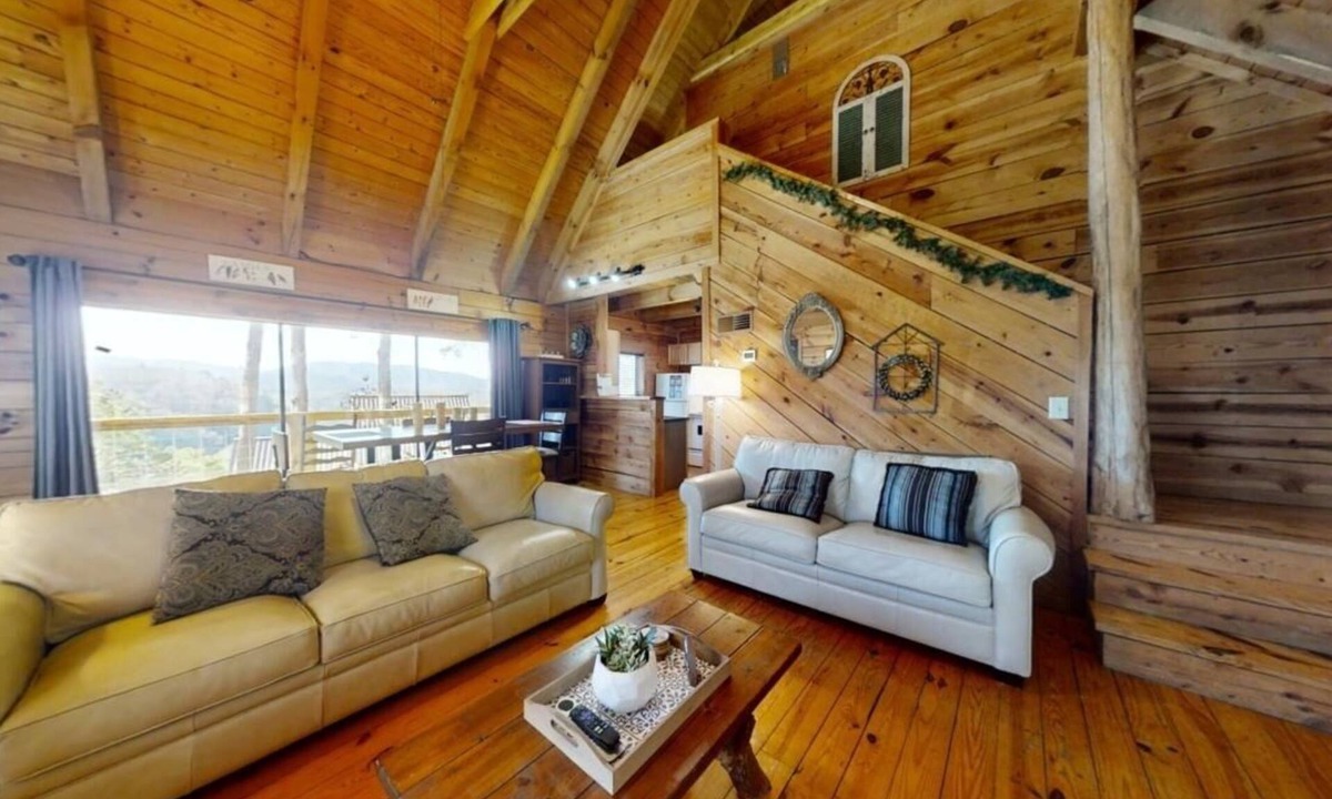 Townsend Cabin | Chelle's Sanctuary 2 Bedroom Cabin by RedAwning
