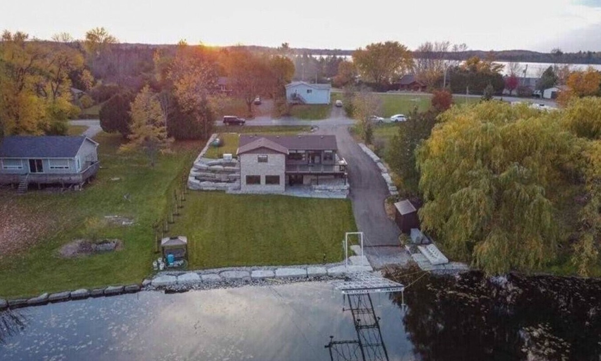 Selwyn Cottage | Chemong Lake Cottage w/Private Boat Launch