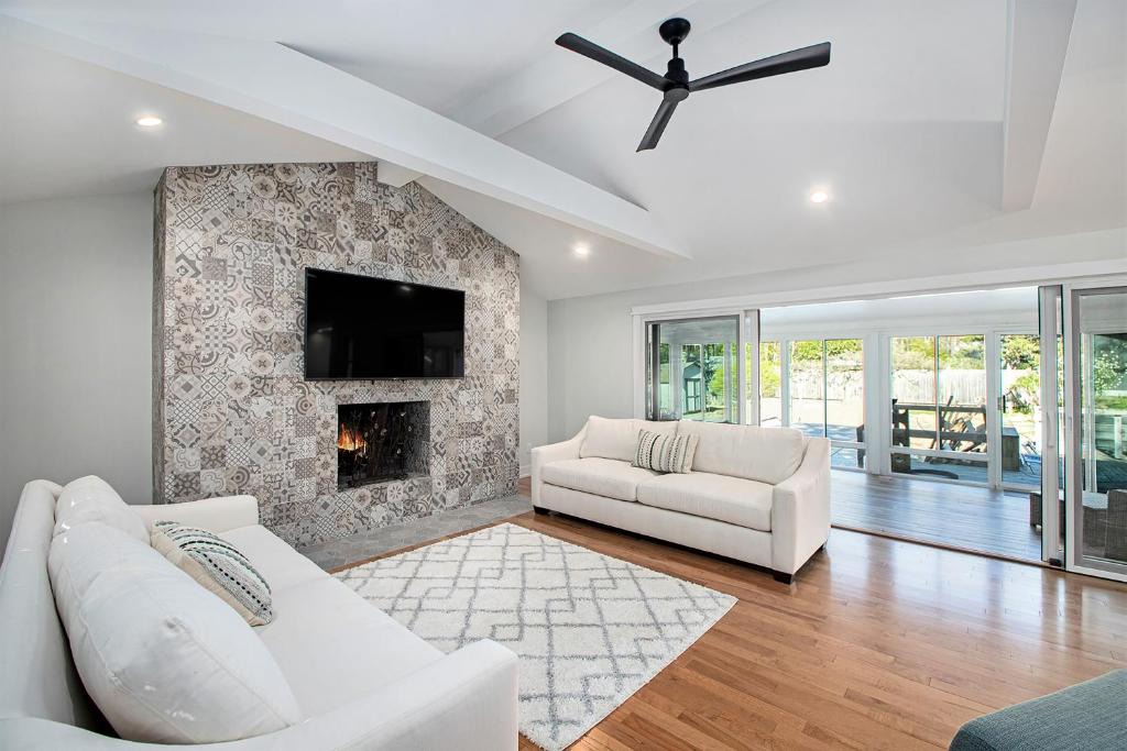 Harbert House | Cherry Beach Escape