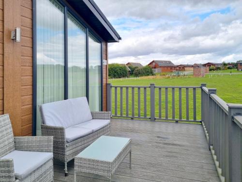 Fitling House | Cherry Blossom 48 Hot Tub