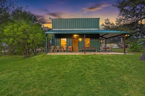 Uvalde County House | Cherry Creek Cabin