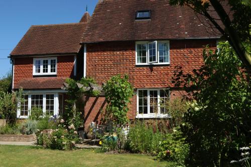 Ewhurst Green House | Cherry Garden Cottage