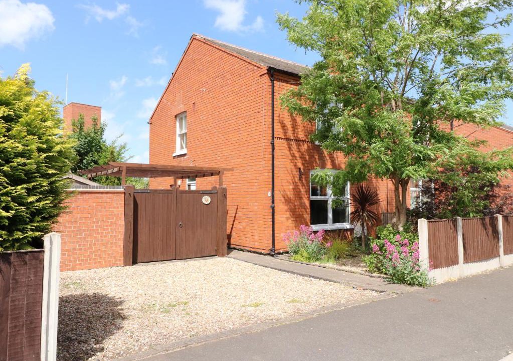 Newark House | Cherry Lodge