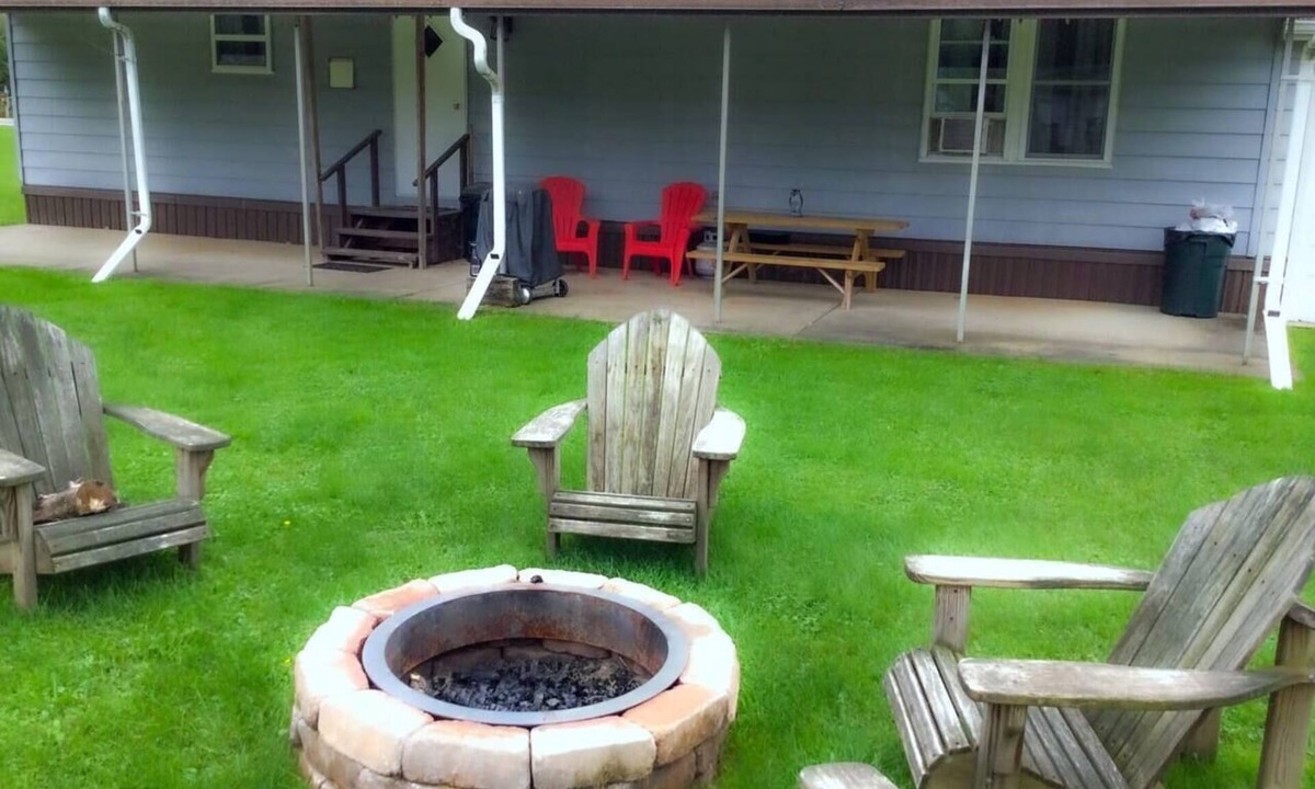 Coudersport Cabin | Cherry Springs Park only minutes away Firepit