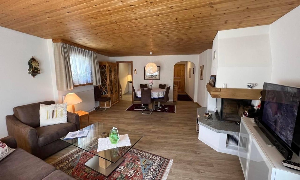 Bever Apartment | Chesa Bernina 3 - Public transport included