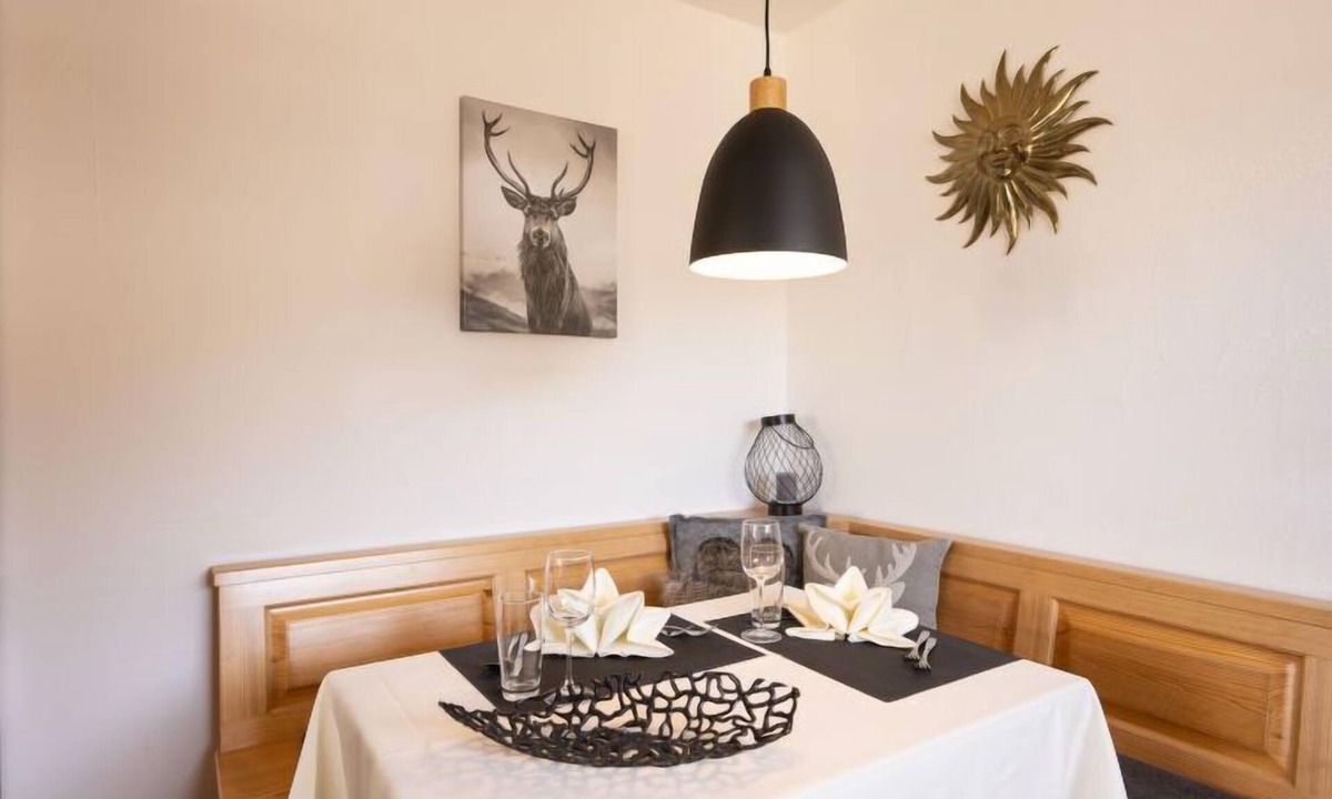 Champfer Apartment | Chesa Corvatsch 211 - Champfer by Interhome
