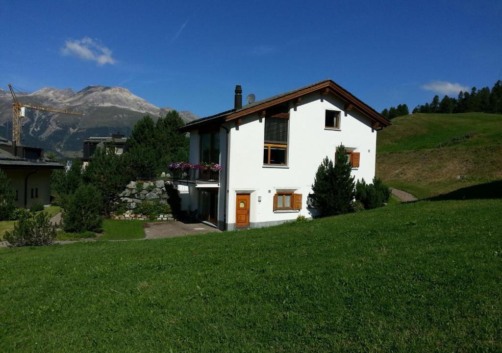 Pontresina Apartment | Chesa Ovelin