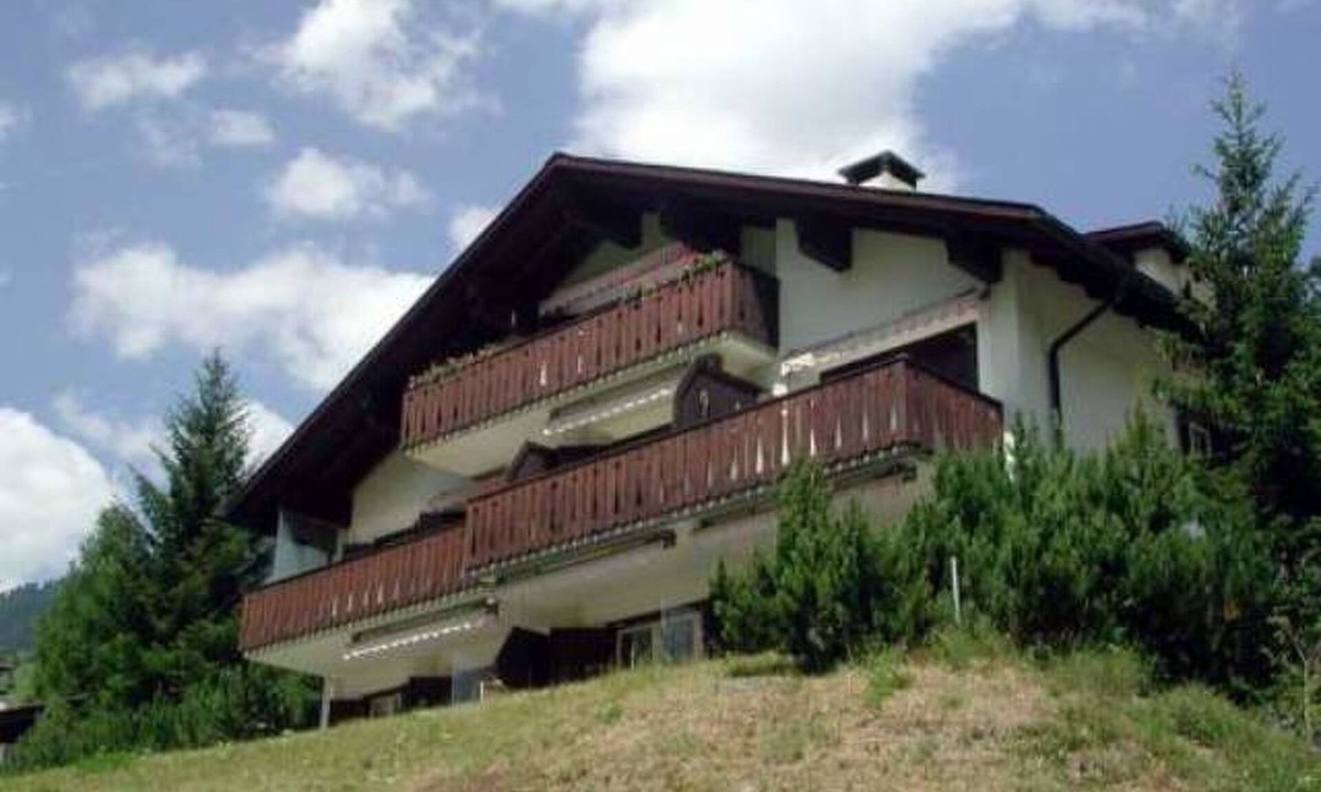 Berguen Apartment | Chesa Rievanot B3°, (Bergün/Bravuogn). by Interhome