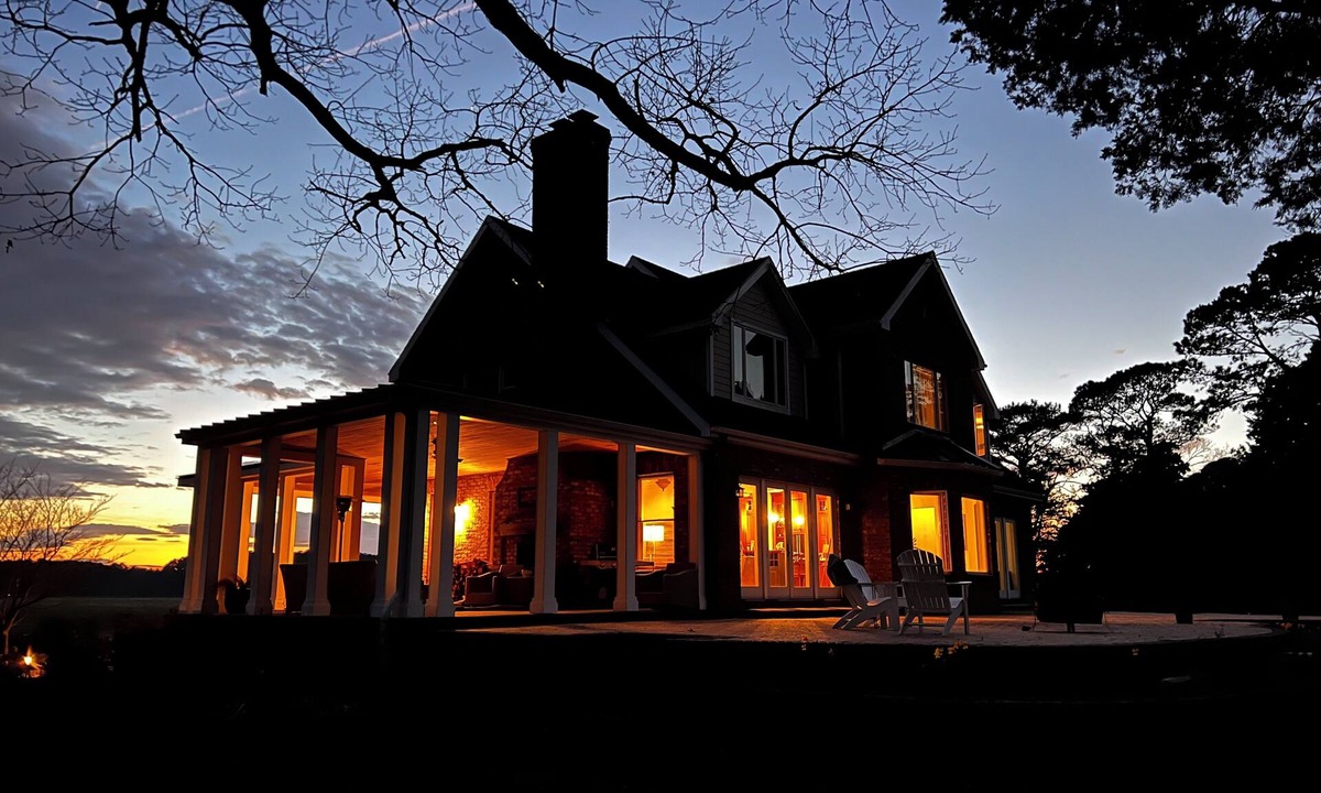 Tasley House | Chesapeake Bay Retreat Private Dock + Beach