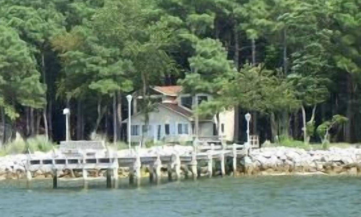 Deal Island House | Chesapeake Bay Waterfront Home