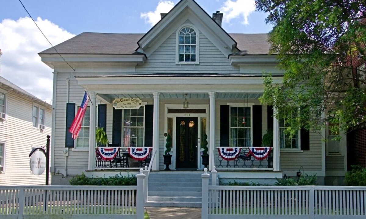 Columbia Bed & Breakfast | Chesnut Cottage Inn