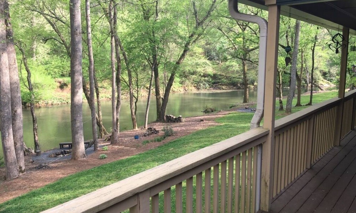 Dahlonega House | Chestatee River Cabin