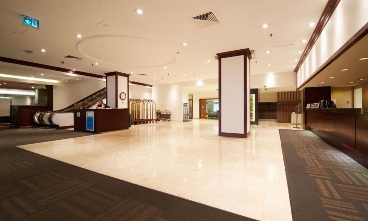 Bay Street Corridor Hotel | Chestnut Residence - Campus Accommodation