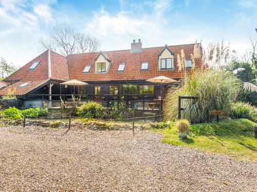 Bungay House | Chestnut Tree Barn