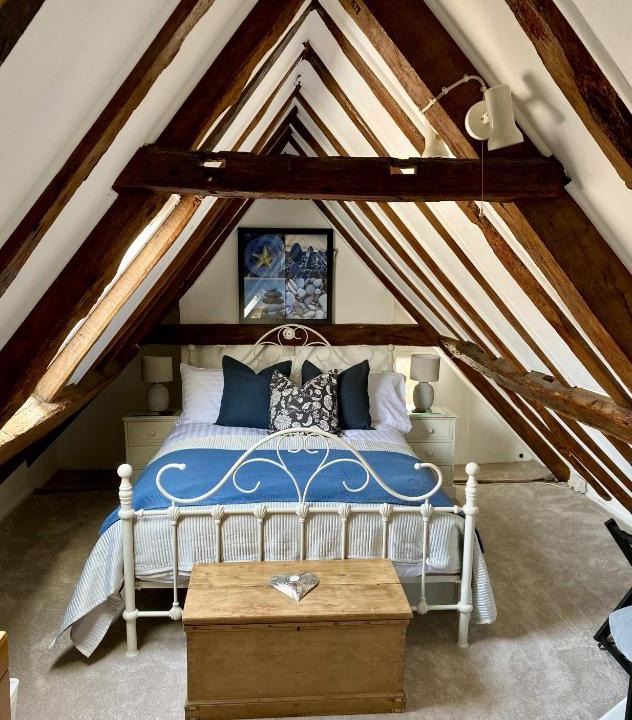 Ardingly House | Chestnut Tree Cottage, 7 High Street