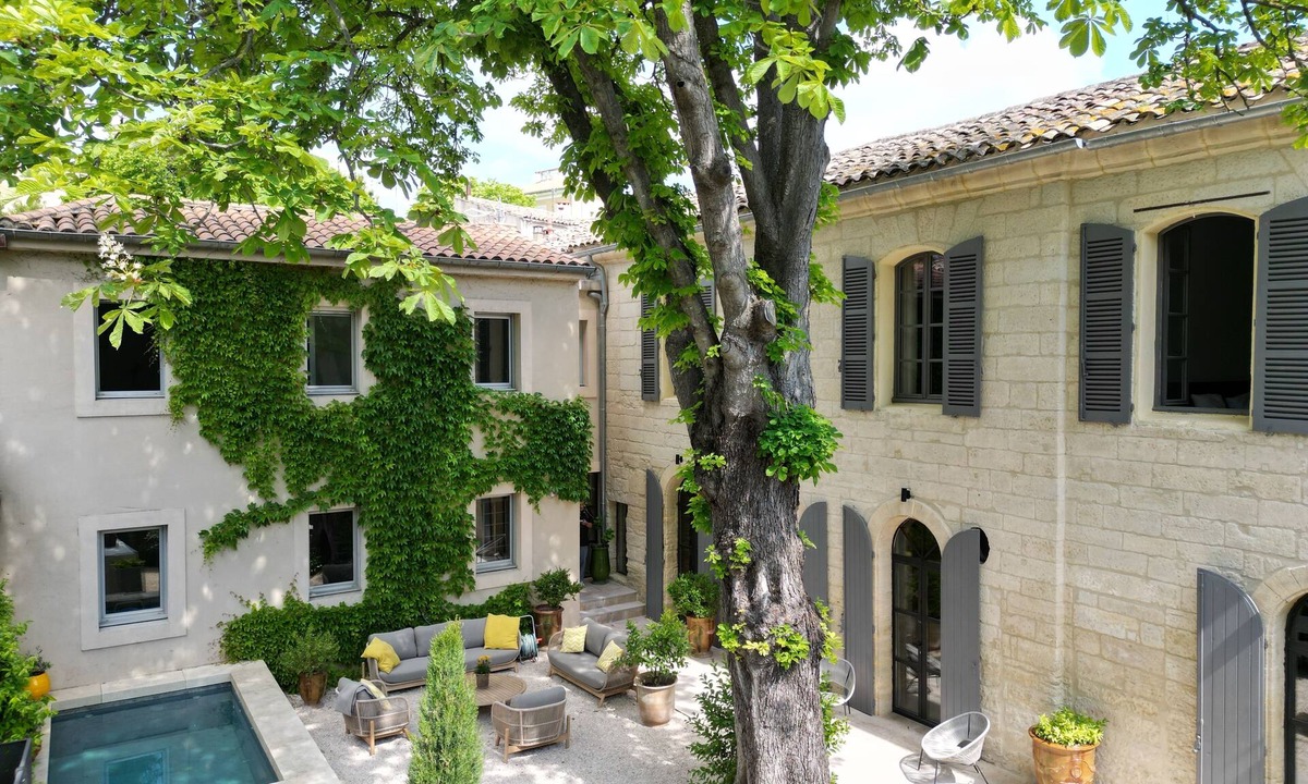 Uzes House | Chestnut Tree in UZES