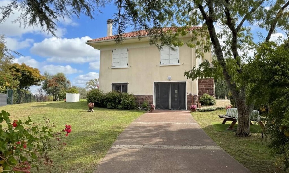 Castetbon House | Chez Anglade - Castetbon