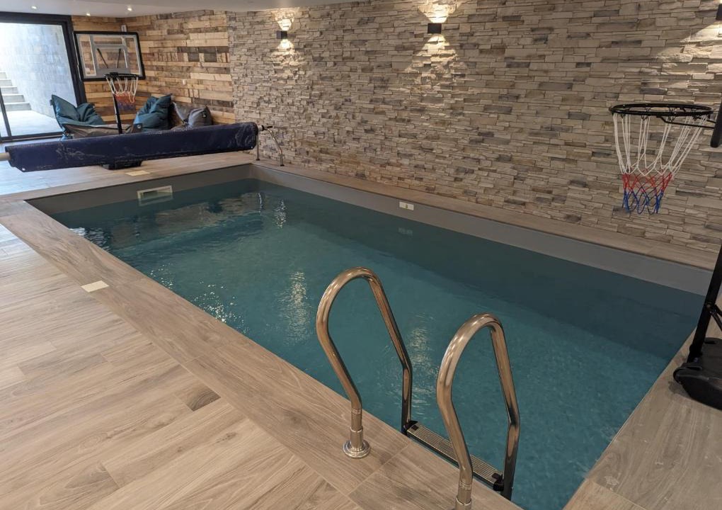 Curel House | CHEZ ANITA