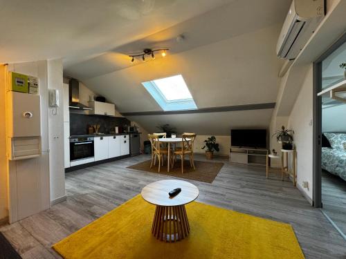 Mont d'Arene Apartment | Chez Antonella centre Reims