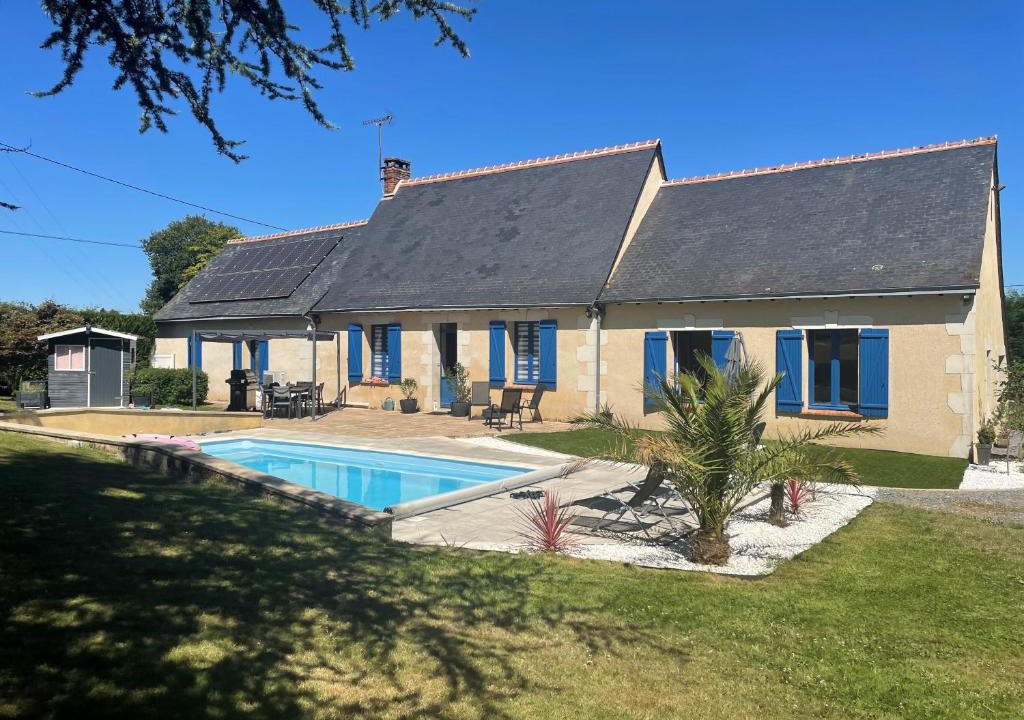 Pruille-l'Eguille Bed & Breakfast | Chez Aurélie & Sacha