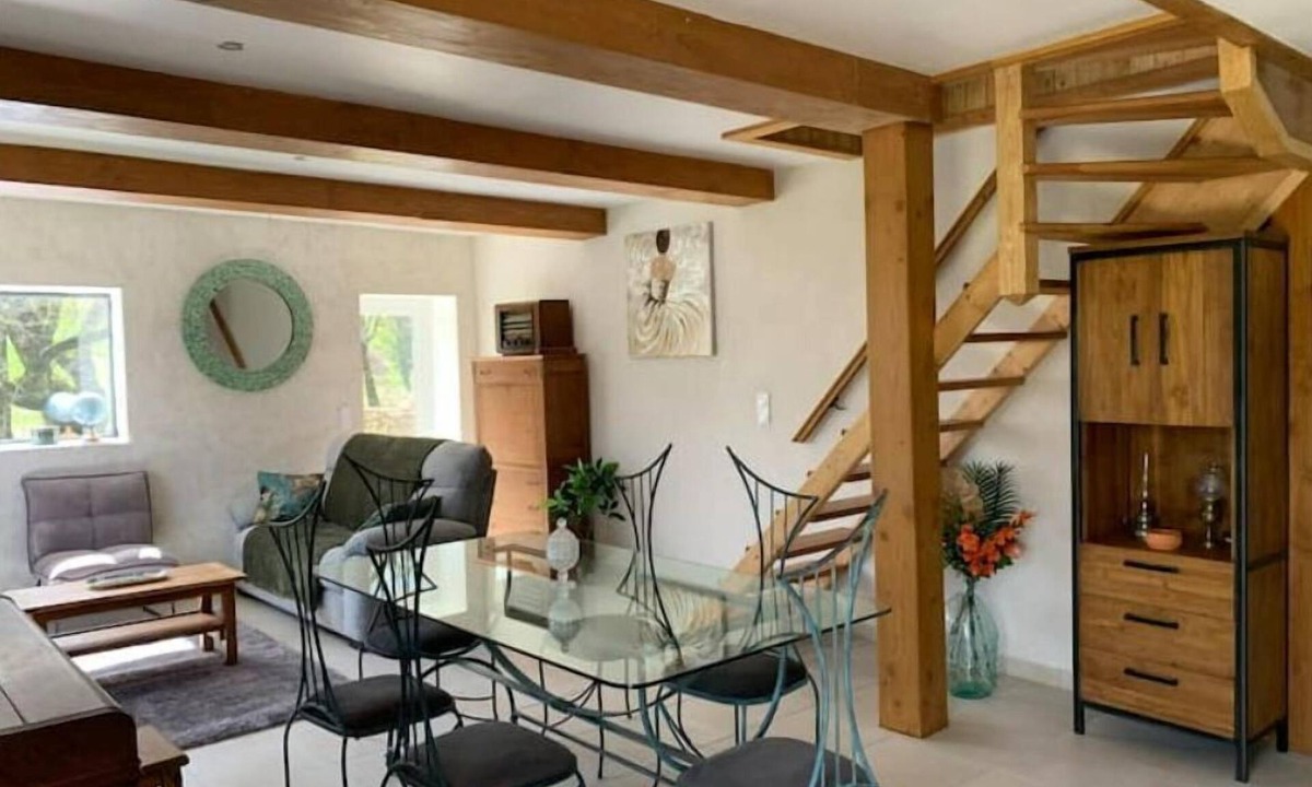 Labeil House | Chez Camille aux Sièges