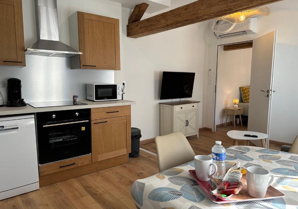 Rochefort Apartment | Chez Camille & Emma - Hyper Centre Climatisé