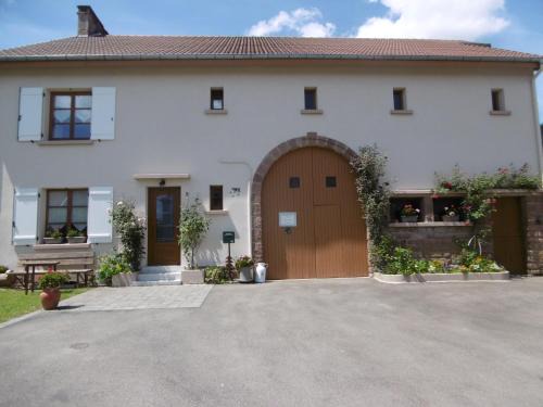 Brouvelieures House | Chez Catherine et Roger